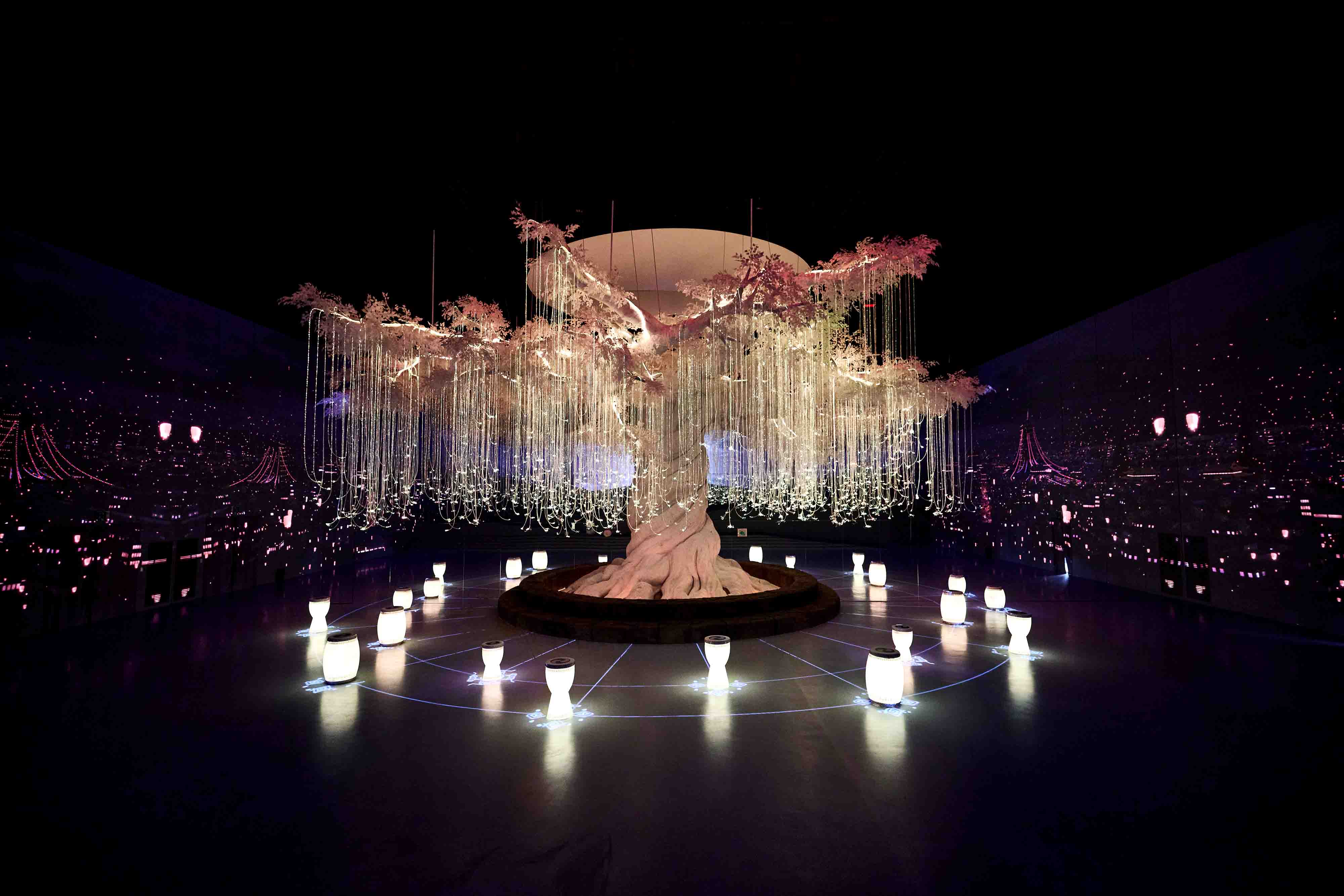 flashback-gyerim_sky-pillar-exhibition-zone