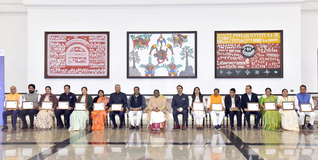 15 Members of Parliament who have completed the SOAR AI course module